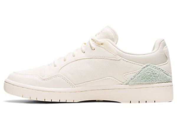 ASICS SHOES | SKYCOURT - Cream/Lichen Rock