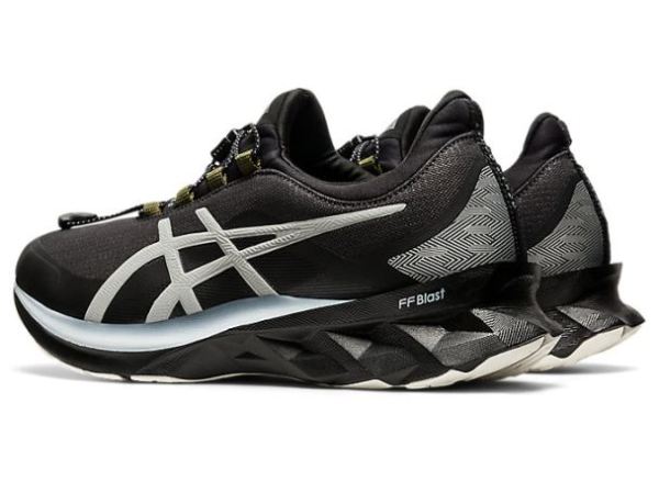 ASICS SHOES | Novablast AWL - Graphite Grey/Pure Silver