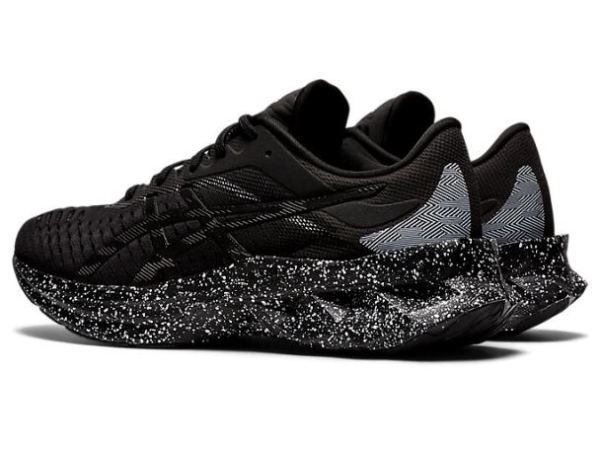 ASICS SHOES | NOVABLAST - Black/Black