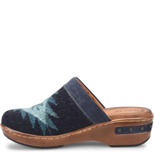 Born | For Women Bandy Blanket Clogs - Indigo Blanket Combo (Blue)