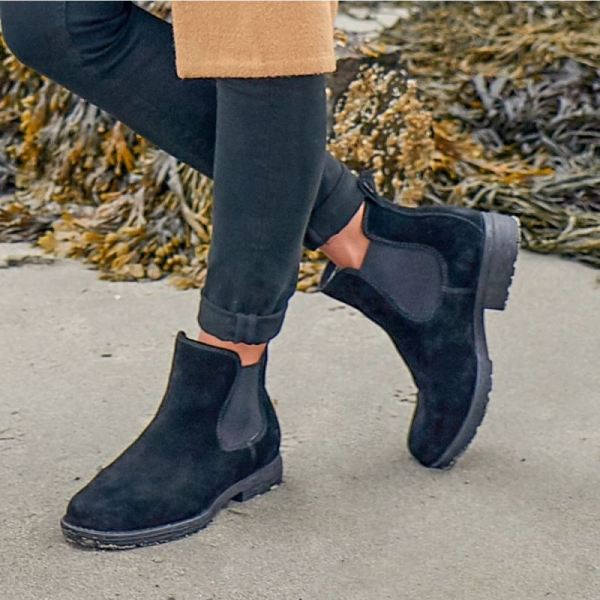 Born | For Women Cove Boots - Black Suede (Black)