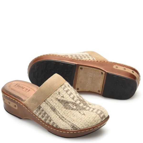 Born | For Women Bandy Blanket Clogs - Birch Blanket Combo (Tan)