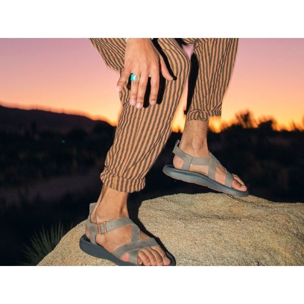 Chacos - Men's Wayfarer - Gray