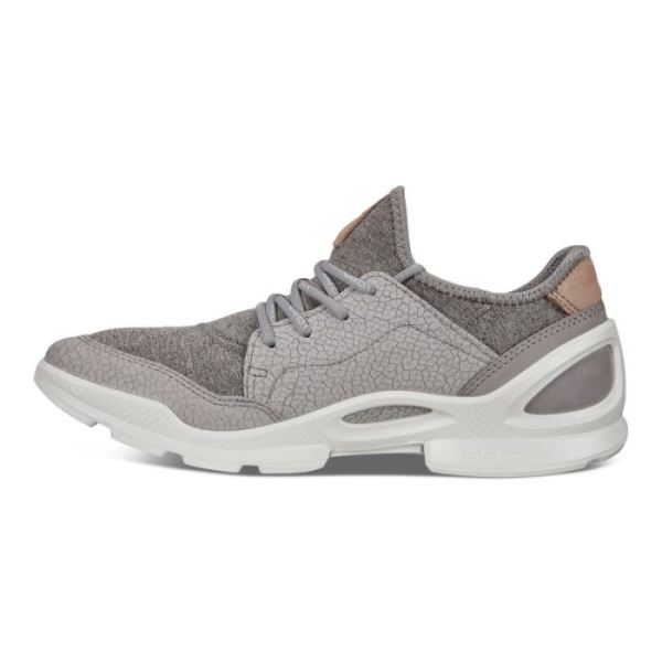 ECCO SHOES -BIOM STREET. WOMEN'S OUTDOOR SHOE-WILD DOVE/WILD DOVE