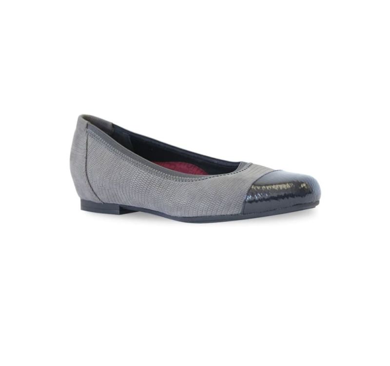 Munro Shoes | Women'S Danielle Ii-Grey Lizard Nubuck W/Patent | Quick Ship!