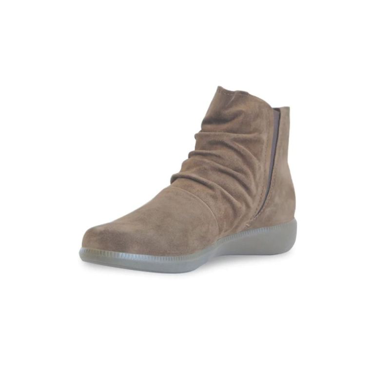 Munro Boots | Women'S Scout-Toasted Sesame Suede | Quick Ship!