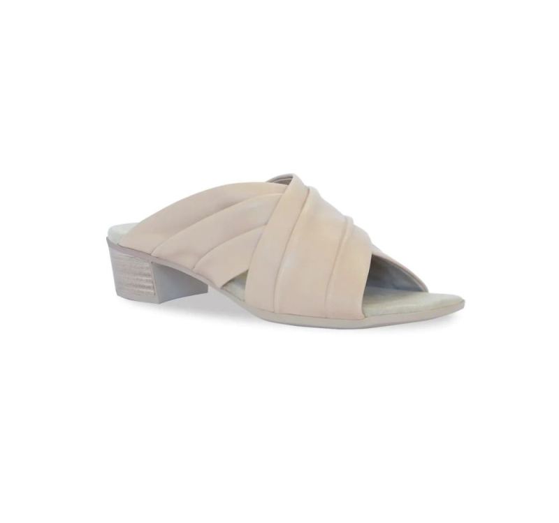 Munro Sandals | Women'S Lee-Camel Lamb | Quick Ship!