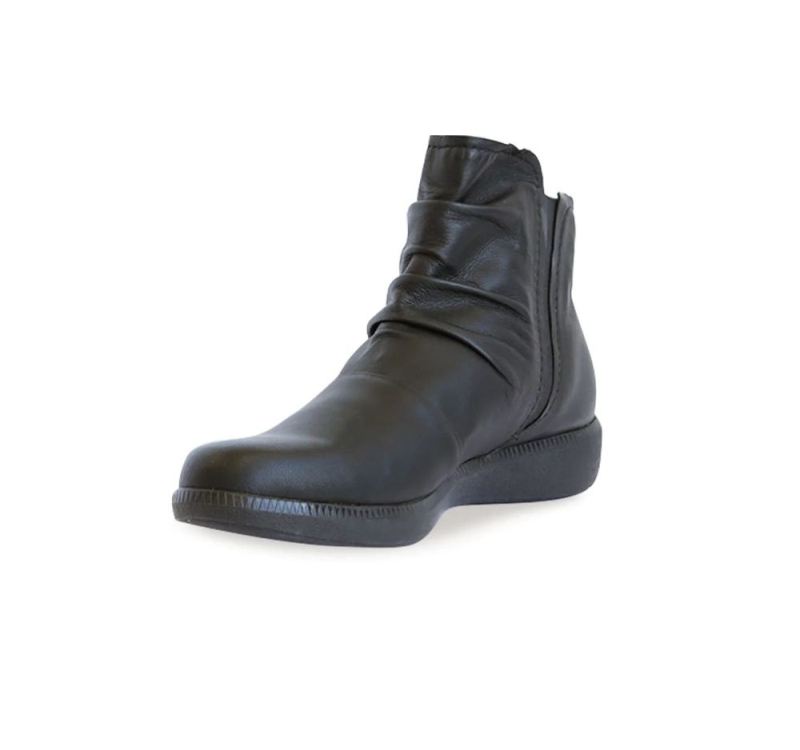 Munro Boots | Women'S Scout-Black Leather | Quick Ship!