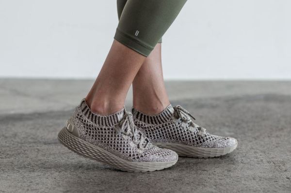 NOBULL WOMEN'S SHOES CLAY KNIT RUNNER