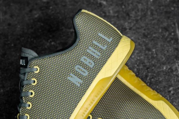 NOBULL MEN'S SHOES YELLOW PIXEL TRAINER