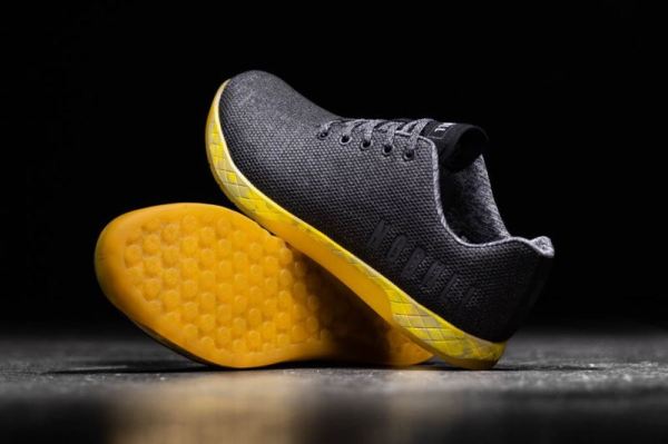 NOBULL MEN'S SHOES BLACK HEATHER YELLOW TRAINER