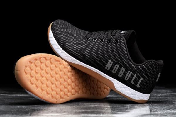 NOBULL WOMEN'S SHOES BLACK WHITE GUM TRAINER