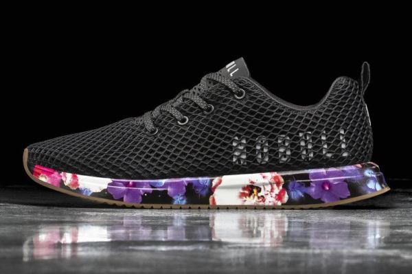 NOBULL WOMEN'S SHOES BLACK SPACE FLORAL MESH RUNNER