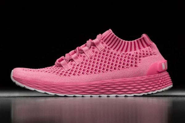 NOBULL WOMEN'S SHOES BRIGHT PINK KNIT RUNNER