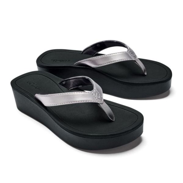 Olukai Women's Pi'o Lua - Silver / Black