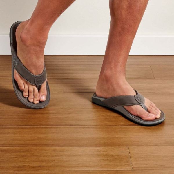 Olukai Men's Tuahine Leather Beach Sandals - Stone