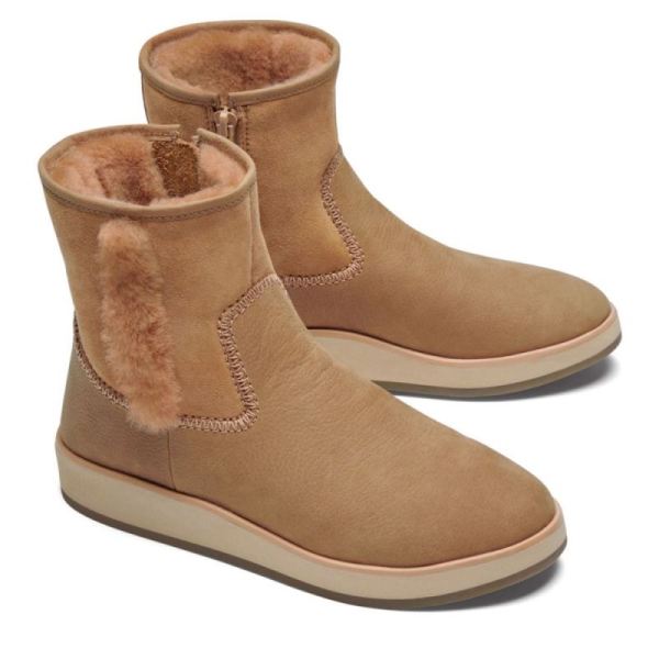 Olukai Women's Pa'ina Hulu Shearling Boots - Tan