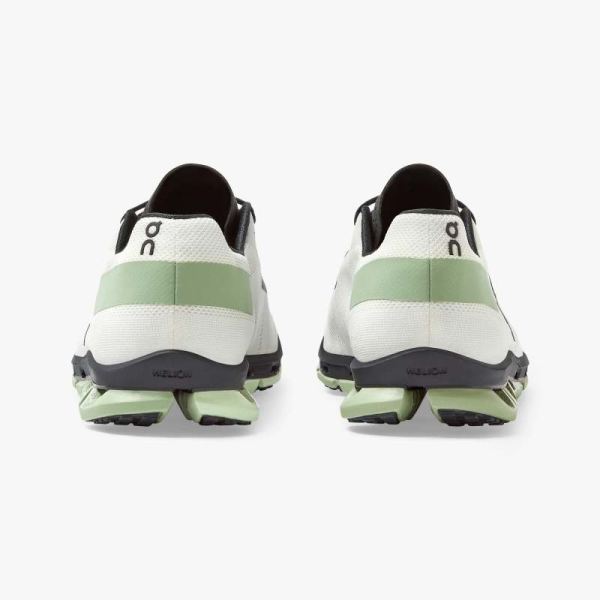 On Cloud Shoes Women's Cloudflash-White | Black