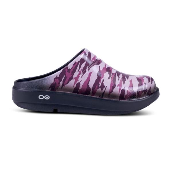 Oofos Women's OOcloog Limited Edition Clog - Purple Camo