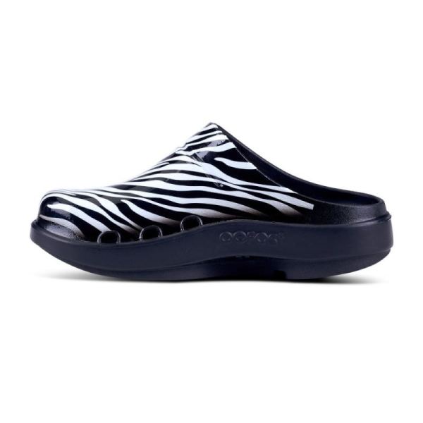 Oofos Women's OOcloog Limited Edition Clog - Zebra