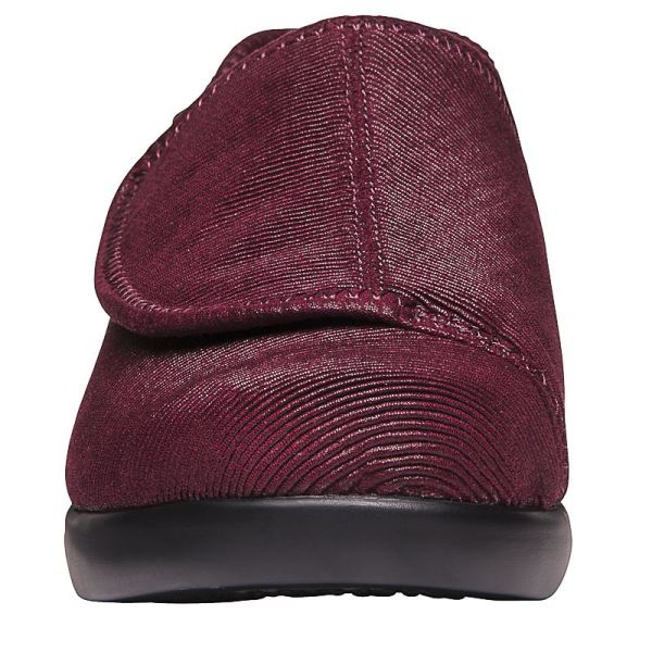 Propet-Women's Cush'n Foot-Merlot Corduroy