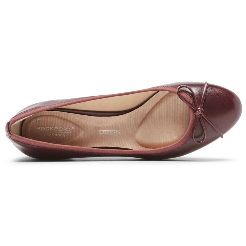 ROCKPORT - WOMEN'S TOTAL MOTION SYDNEY BOW PUMP-OXBLOOD