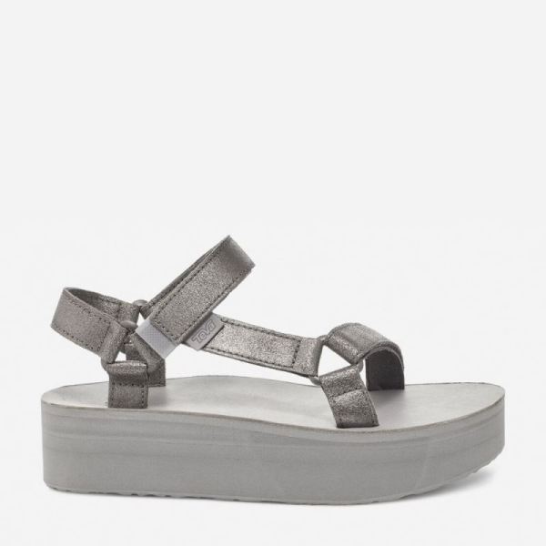 Teva | Women's Flatform Universal Leather - METALLIC PEWTER