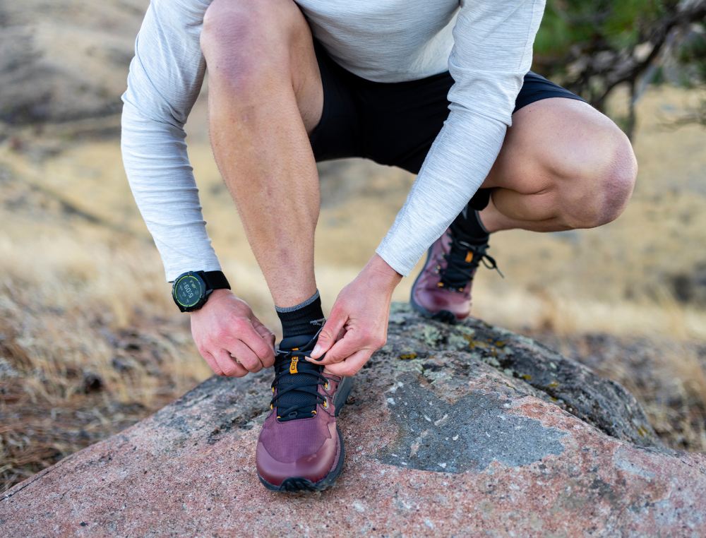 TOPO WOMEN'S RUNVENTURE 4-Garnet/Black