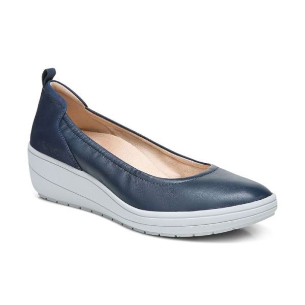 Vionic | Women's Jacey Wedge - Navy