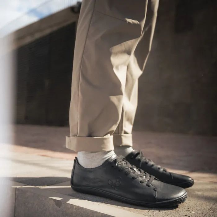 VIVOBAREFOOT | MEN'S ADDIS-TRIPLE BLACK