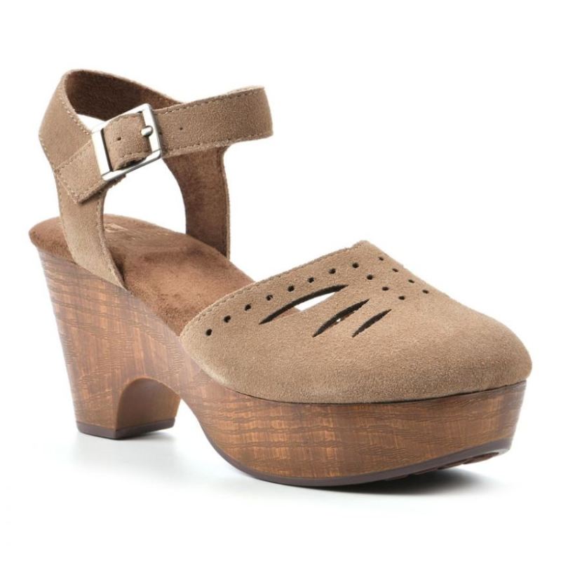 White Mountain | Women's Cassidy Heeled Clog-Sand Suede