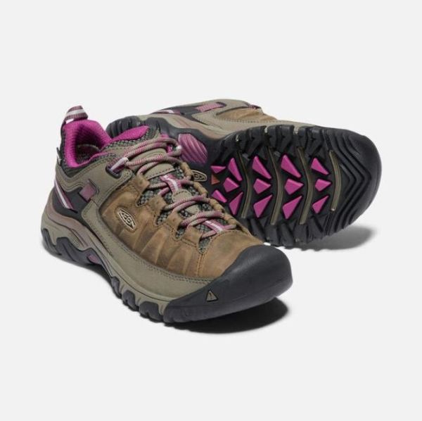 Keen | Women's Targhee III Waterproof-WEISS/BOYSENBERRY