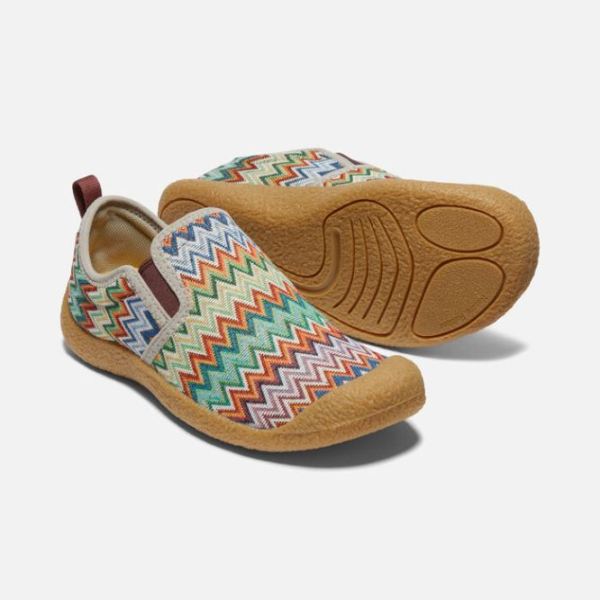 Keen | Women's Howser Canvas Slip-On-Chevron/Plaza Taupe