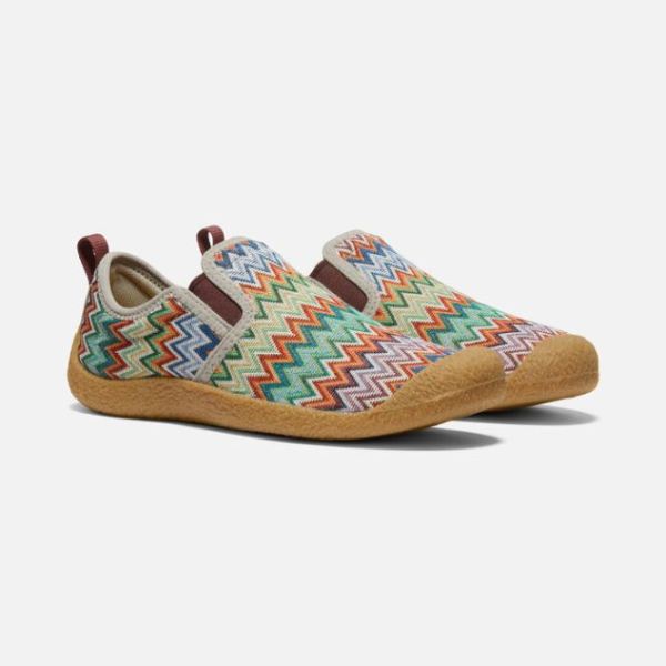 Keen | Women's Howser Canvas Slip-On-Chevron/Plaza Taupe