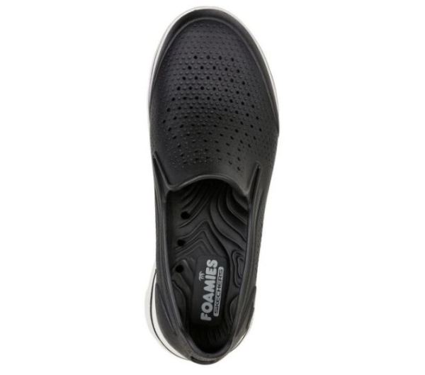 Mens Foamies: Skechers GOwalk 5 - Easy Going