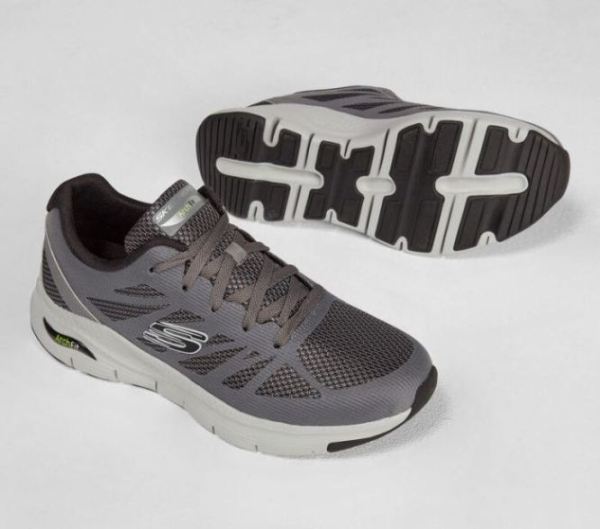 Skechers Men's Arch Fit - Charge Back