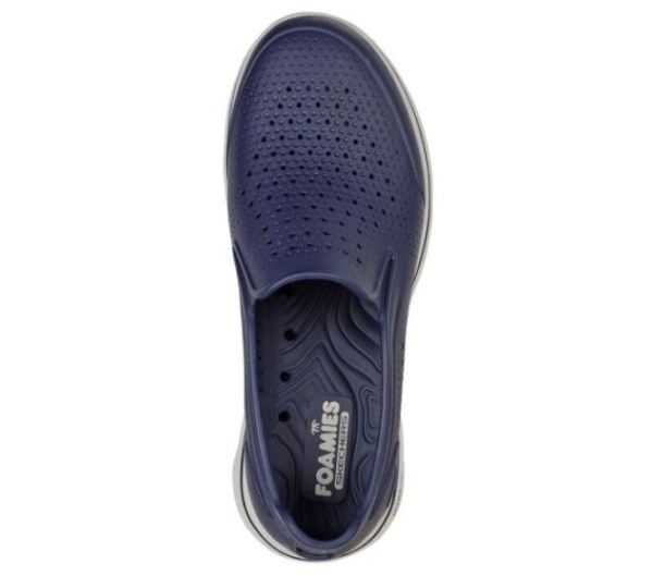 Mens Foamies: Skechers GOwalk 5 - Easy Going