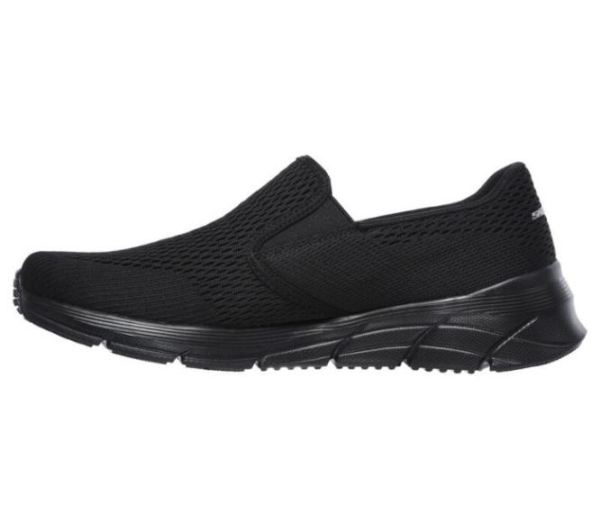 Skechers Men's Relaxed Fit: Equalizer 4.0 - Triple-Play