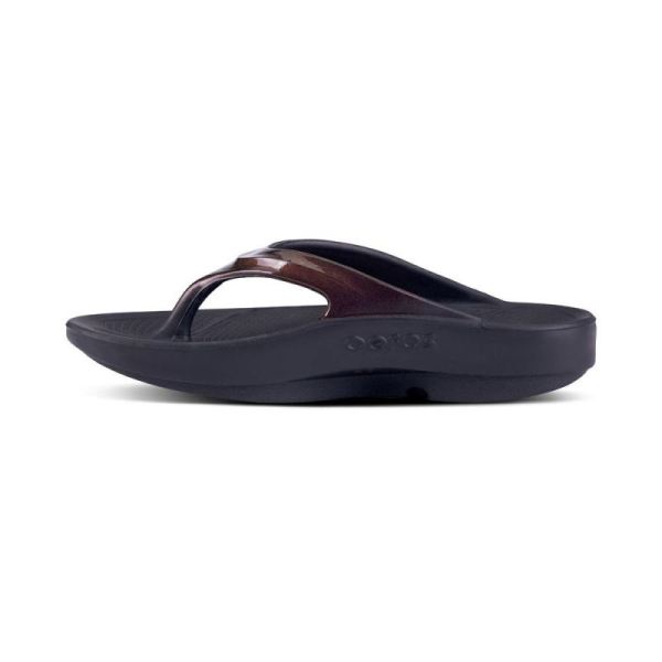 OOFOS WOMEN'S OOLALA LUXE SANDAL - CABERNET