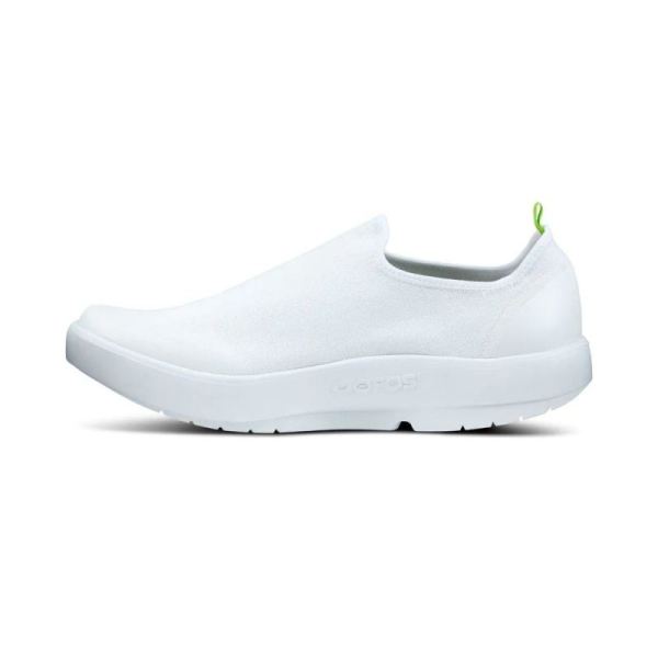 OOFOS MEN'S OOMG EEZEE LOW SHOE - WHITE