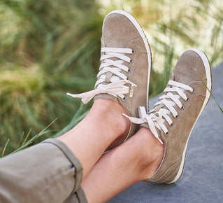 Taos | Women's Star-Khaki Wash Canvas