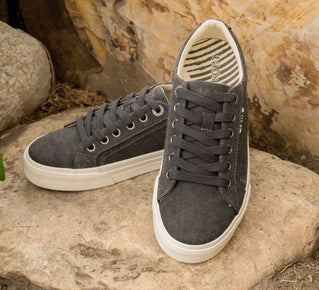 Taos | Women's Plim Soul-Charcoal Wash Canvas