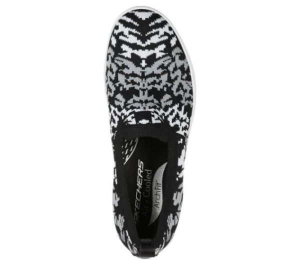 Skechers Women's Arch Fit Cup - Fiercely