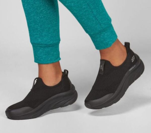 Skechers Womens Relaxed Fit: D'Lux Walker - Quick Upgrade