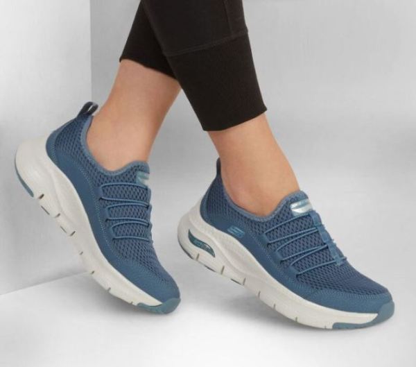 Skechers Womens Arch Fit - Lucky Thoughts