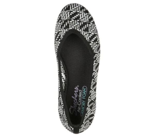 Skechers Women's Cleo Round - It's a Match